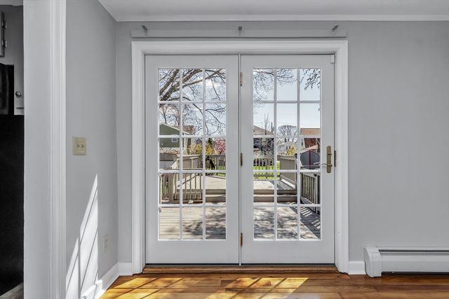 16 Market St, Lawrence, MA 01843