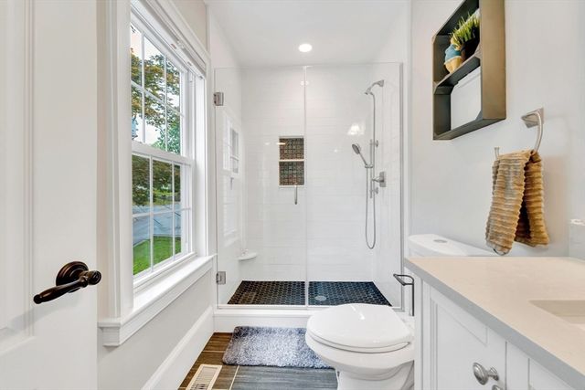 3 Highet Ave, Woburn, MA 01801