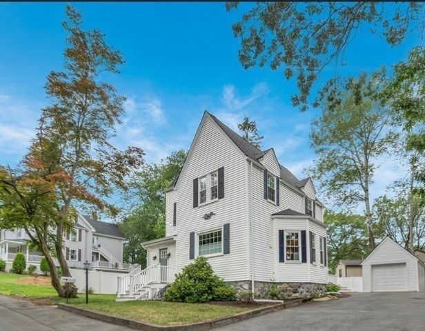 3 Highet Ave, Woburn, MA 01801