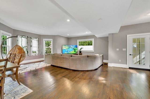 3 Highet Ave, Woburn, MA 01801