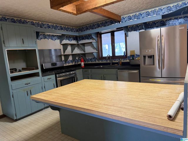 2126 COUNTY ROAD 852, Heflin, AL 36264