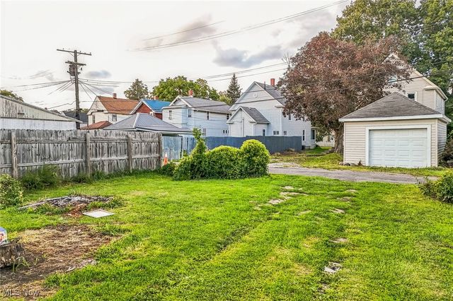 1611 E 48th Street, Ashtabula, OH 44004