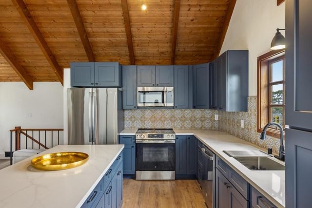 677 Taylor Street, Monterey, CA 93940