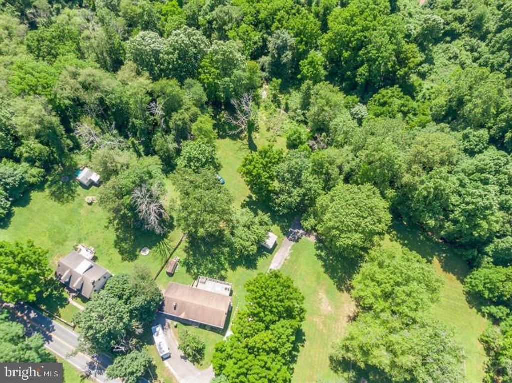 Image 12 of property listing at 152 HOPEWELL RD, Rising Sun, MD 21911