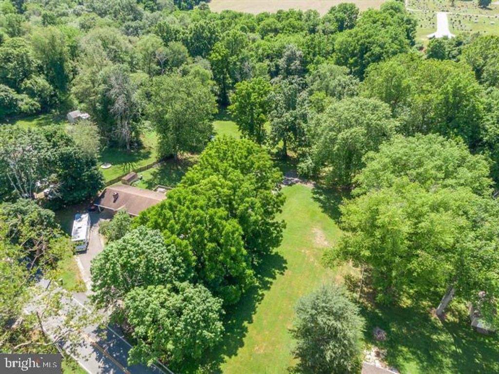 Image 3 of property listing at 152 HOPEWELL RD, Rising Sun, MD 21911