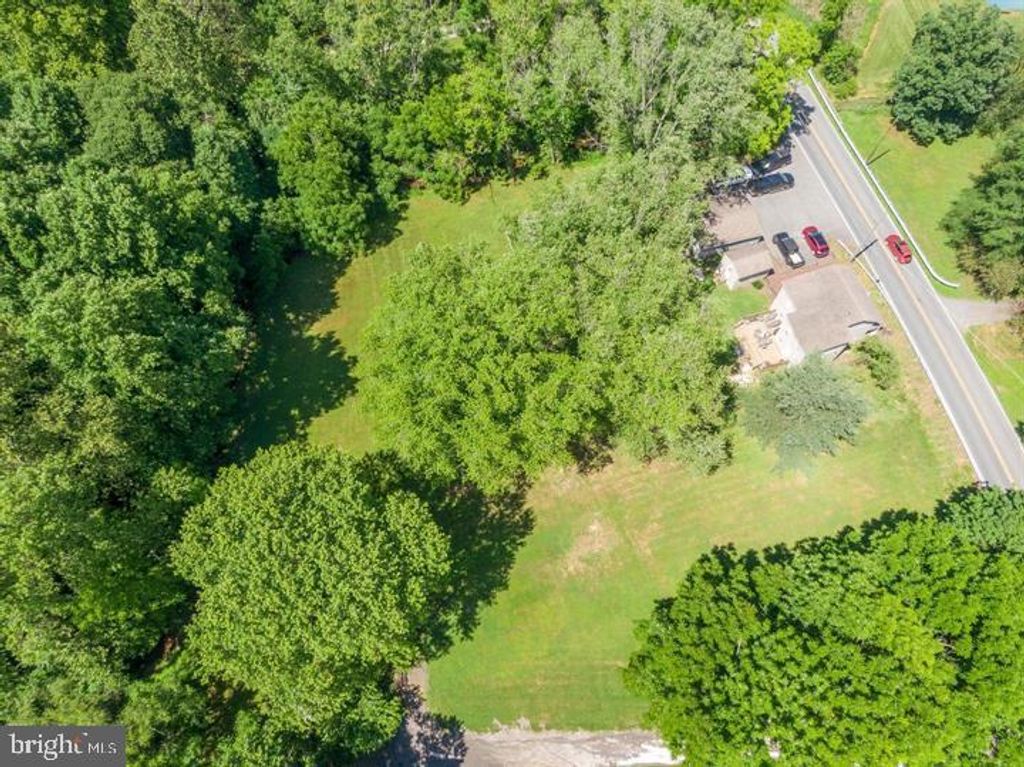 Image 5 of property listing at 152 HOPEWELL RD, Rising Sun, MD 21911