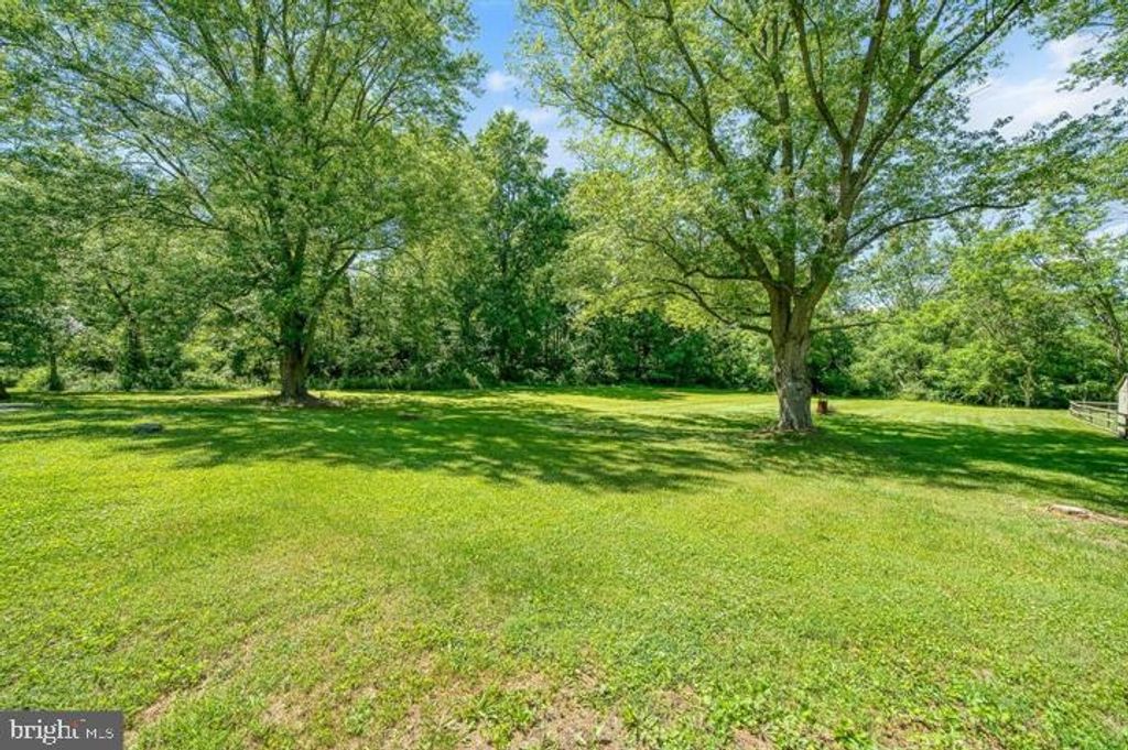 Image 6 of property listing at 152 HOPEWELL RD, Rising Sun, MD 21911