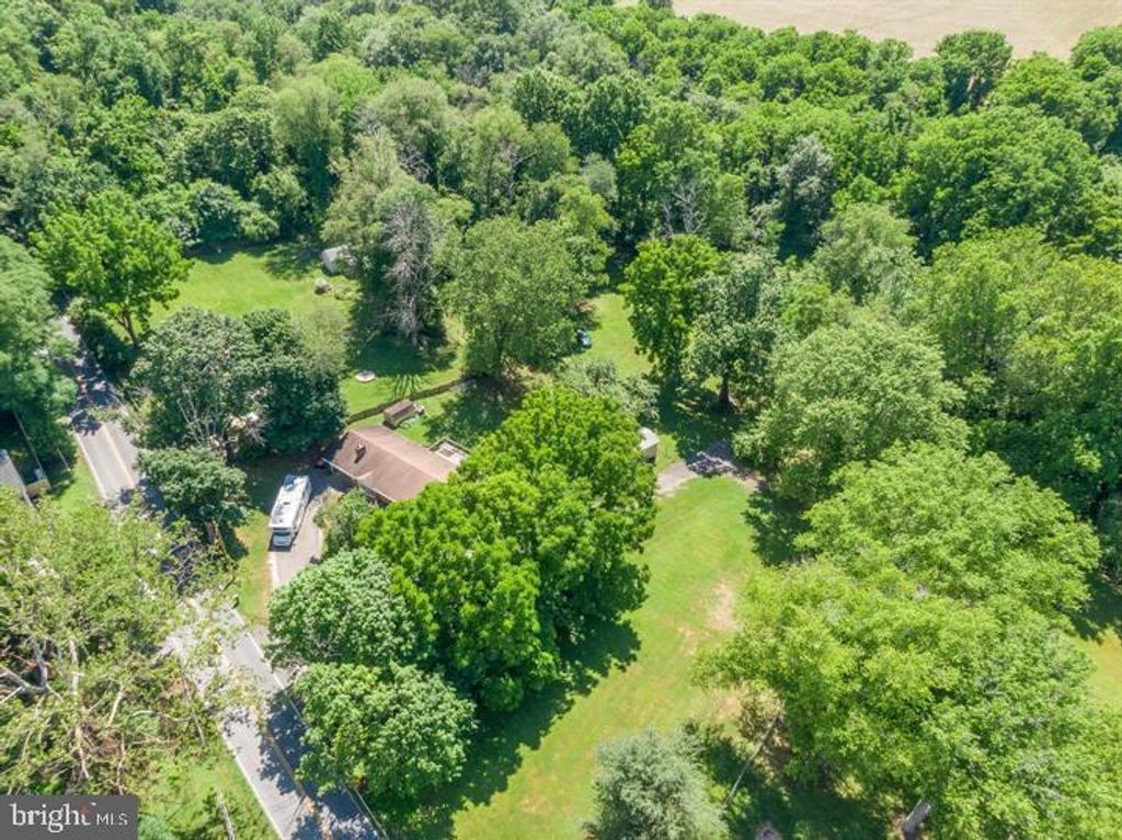 Image 7 of property listing at 152 HOPEWELL RD, Rising Sun, MD 21911