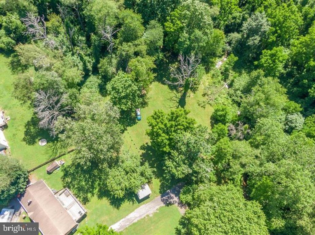 Image 8 of property listing at 152 HOPEWELL RD, Rising Sun, MD 21911