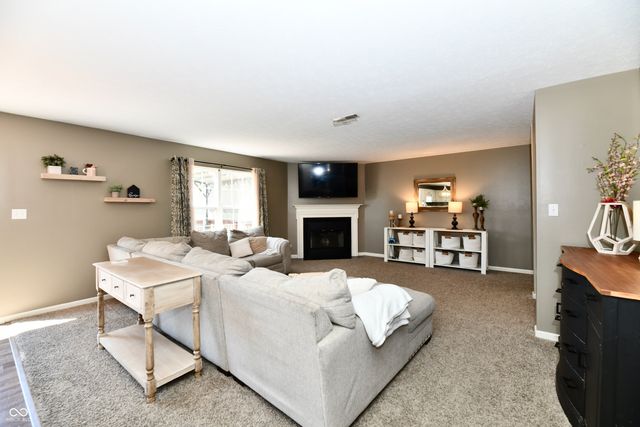 12663 Brookdale Drive, Fishers, IN 46037