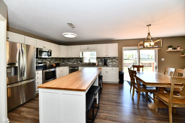 12663 Brookdale Drive, Fishers, IN 46037