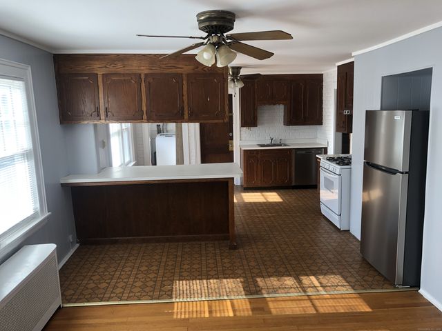 317 Garden Street Second Floor, Wethersfield, CT 06109