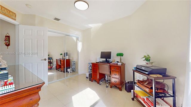 8070 SW 157th Pl, Miami, FL 33193