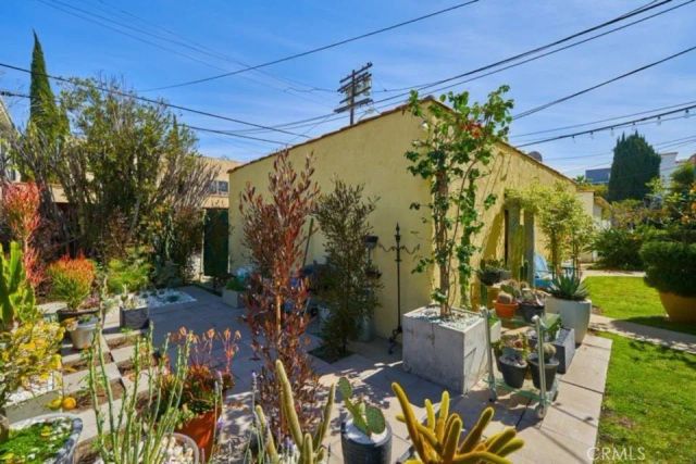 150 N La Peer, Beverly Hills, CA 90211
