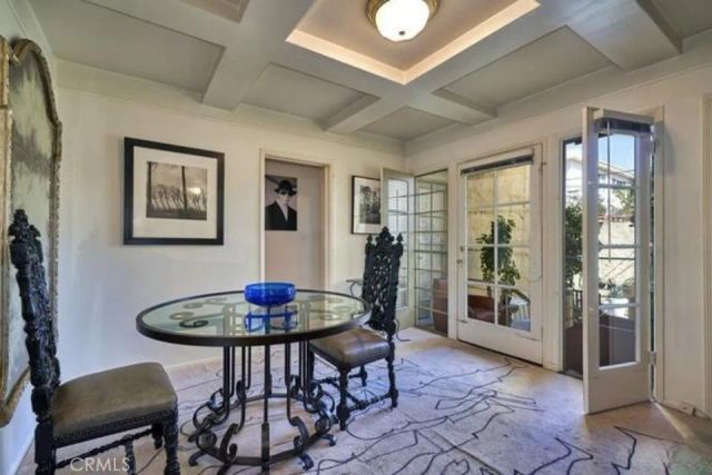 150 N La Peer, Beverly Hills, CA 90211