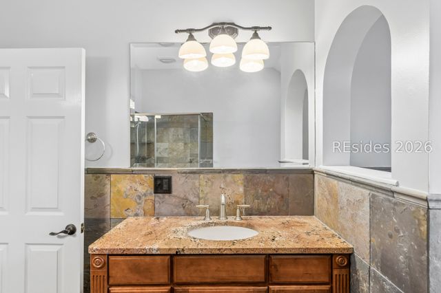 135 Harbour Psge, Hilton Head Island, SC 29926