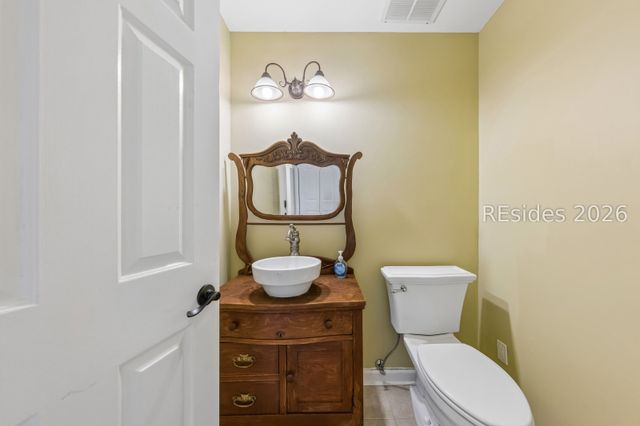 135 Harbour Psge, Hilton Head Island, SC 29926