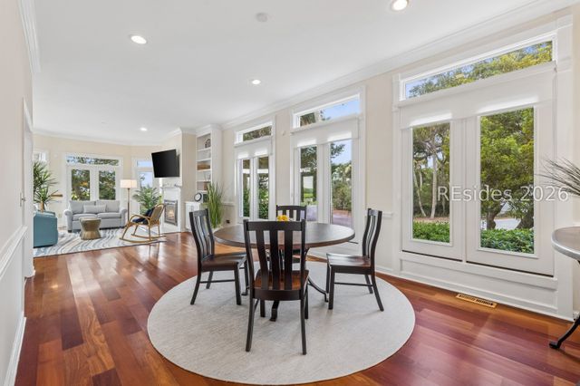 135 Harbour Psge, Hilton Head Island, SC 29926