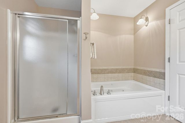 113 Longwood Drive, Advance, NC 27006