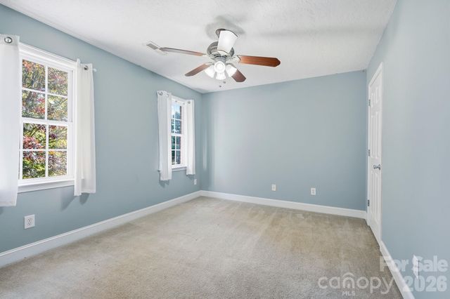 113 Longwood Drive, Advance, NC 27006