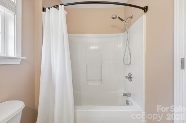 113 Longwood Drive, Advance, NC 27006