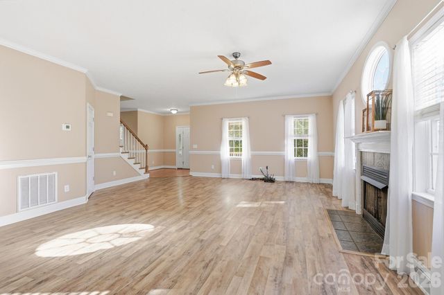 113 Longwood Drive, Advance, NC 27006