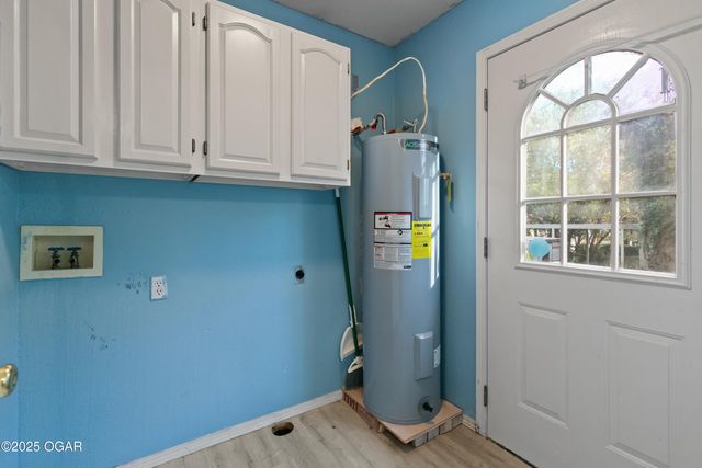 1413 Roosevelt Avenue, Joplin, MO 64801