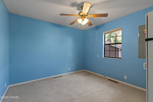 1413 Roosevelt Avenue, Joplin, MO 64801