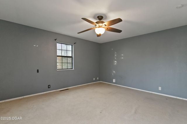 1413 Roosevelt Avenue, Joplin, MO 64801