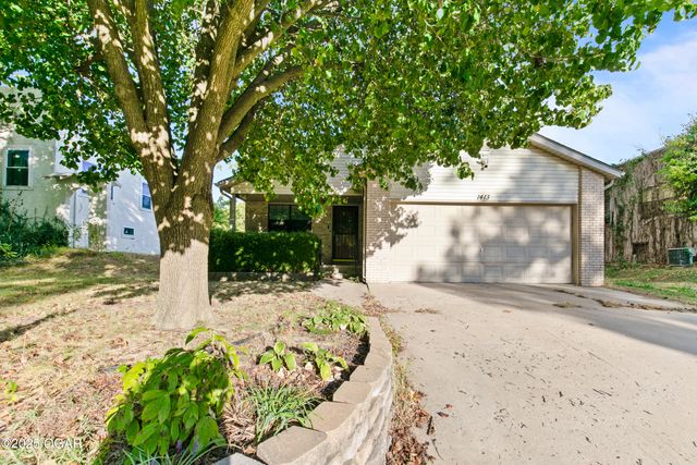 1413 Roosevelt Avenue, Joplin, MO 64801