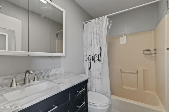 1413 Roosevelt Avenue, Joplin, MO 64801