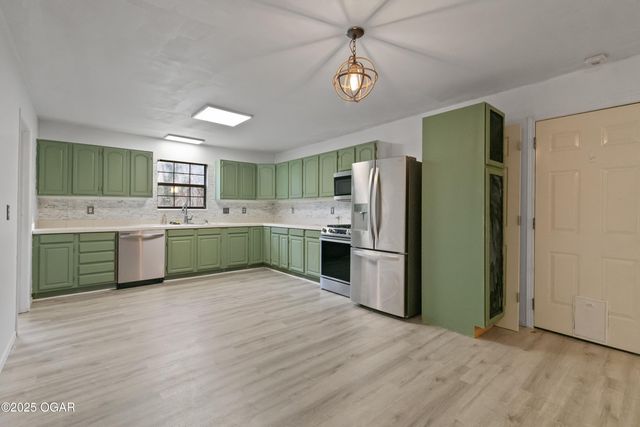 1413 Roosevelt Avenue, Joplin, MO 64801