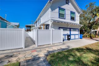 7401 1ST AVENUE N 1/2 LWR A, St Petersburg, FL 33710