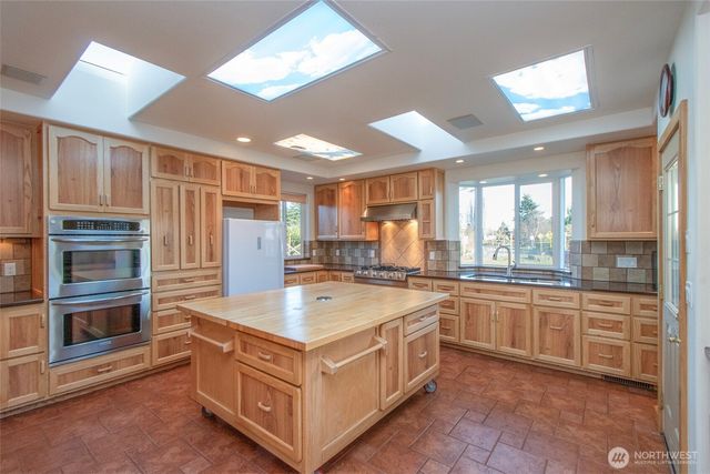 1132 Woodcock Road, Sequim, WA 98382