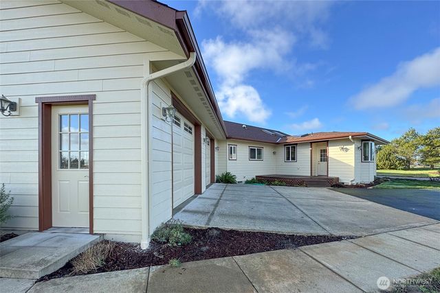 1132 Woodcock Road, Sequim, WA 98382