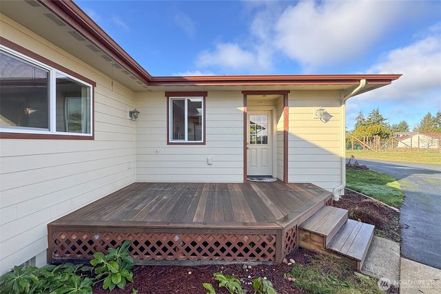 1132 Woodcock Road, Sequim, WA 98382