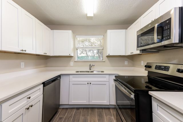 414 Crusader Drive, Dallas, TX 75217