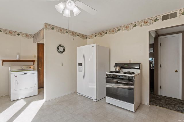 223 S Delorenzi Avenue, Mishawaka, IN 46544