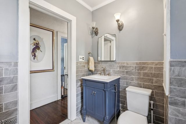 16 Jones Pl, West Orange Twp., NJ 07052