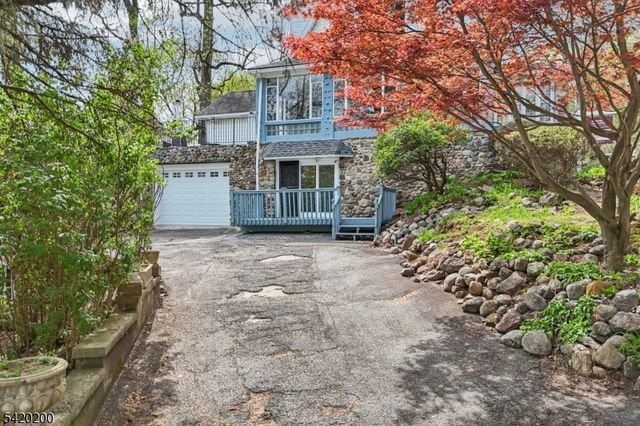 16 Jones Pl, West Orange Twp., NJ 07052