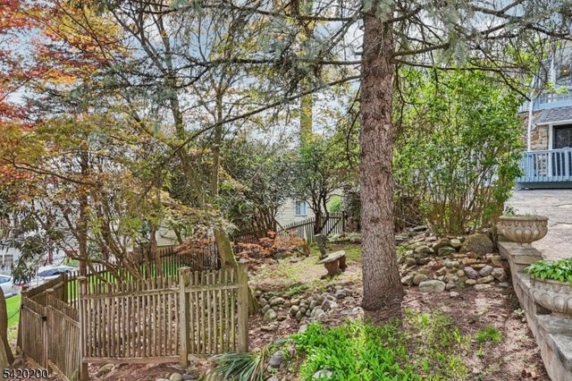 16 Jones Pl, West Orange Twp., NJ 07052