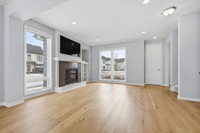 16221 Duskwood Trail, Lakeville, MN 55044