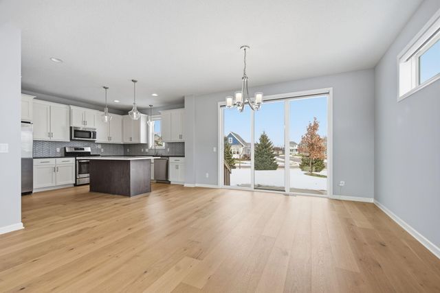 16221 Duskwood Trail, Lakeville, MN 55044