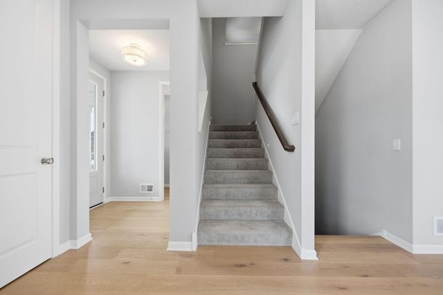 16221 Duskwood Trail, Lakeville, MN 55044