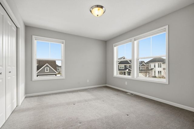 16221 Duskwood Trail, Lakeville, MN 55044