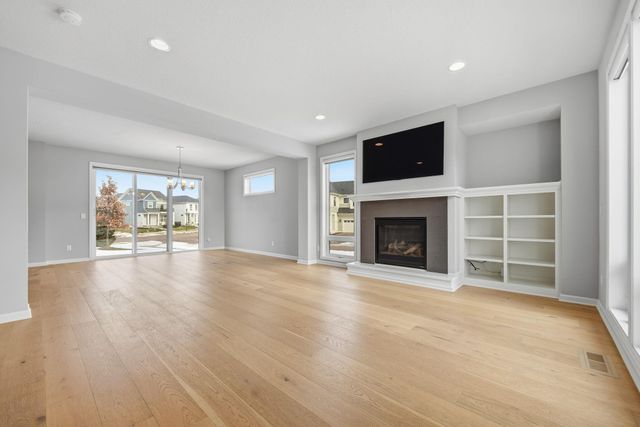 16221 Duskwood Trail, Lakeville, MN 55044