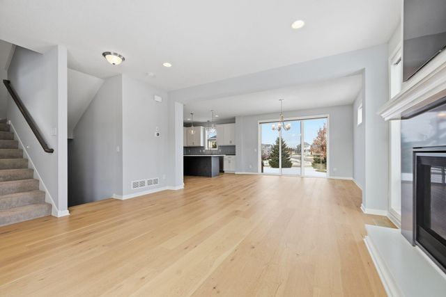 16221 Duskwood Trail, Lakeville, MN 55044