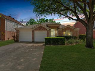 314 Branch Bend, Euless, TX 76039
