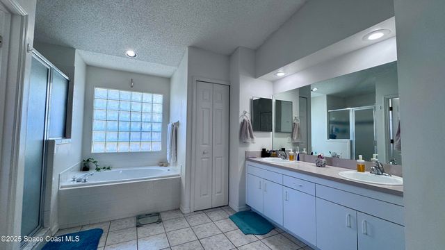 615 Sheridan Woods Drive, Melbourne, FL 32904