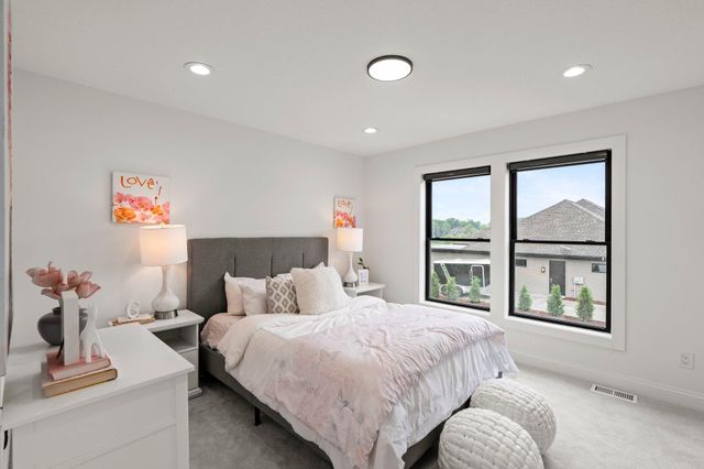 9743 Frontier Lane, Lakeville, MN 55044